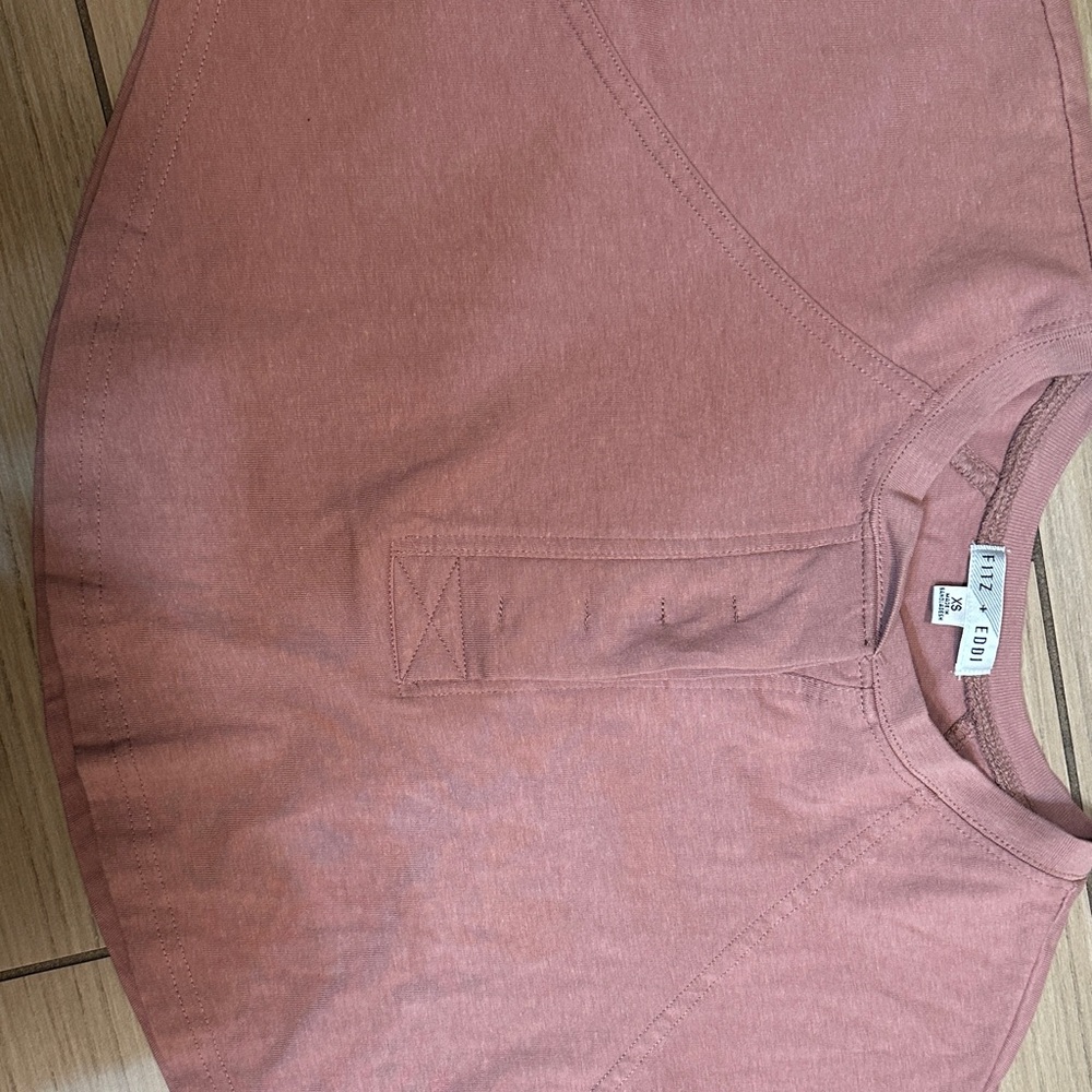 Casual Pink Crop Top - Picture 4 of 6
